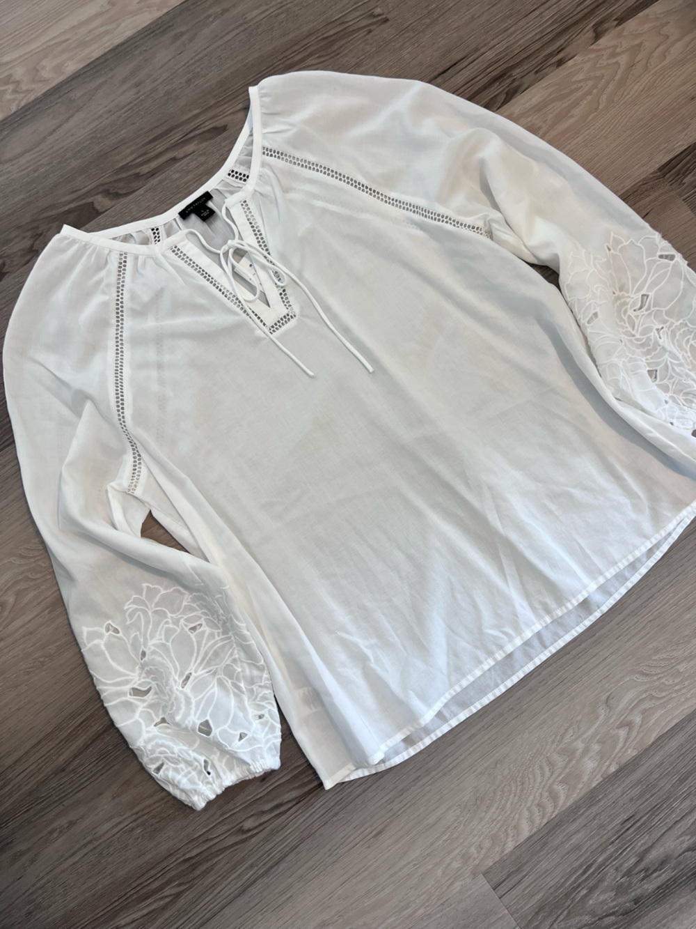 Ann Taylor White Lace-Trim Peasant Tunic
